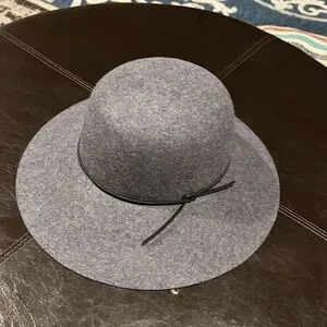 Phenix | Accessories | Phoenix Wool And Leather Hat | Poshmark display picture 1